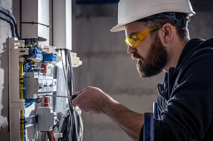 While we diligently employ an array of skincare products – lotions, creams, and serums – to preserve a radiant, youthful appearance, it is equally crucial to consider the impact of our hair choices. C...